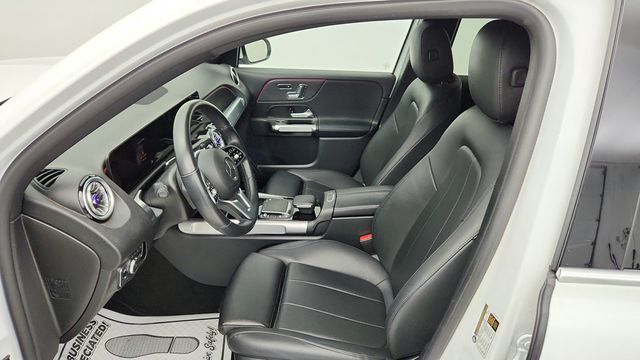 2023 Mercedes-Benz GLB GLB 250 SUV with Premium Package & Panorama Roof - 22942611 - 18