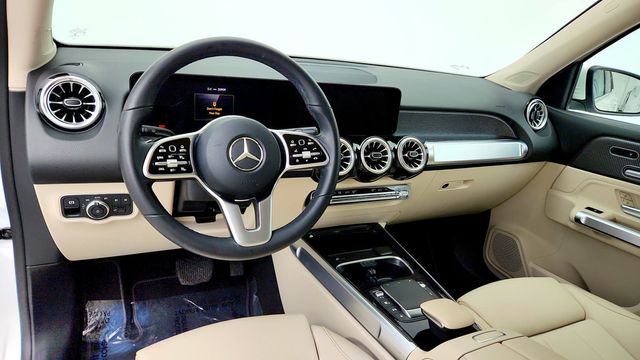 2023 Mercedes-Benz GLB GLB 250 w/ Premium Pkg, Parking Assist & 19'' Wheels - 23099981 - 10