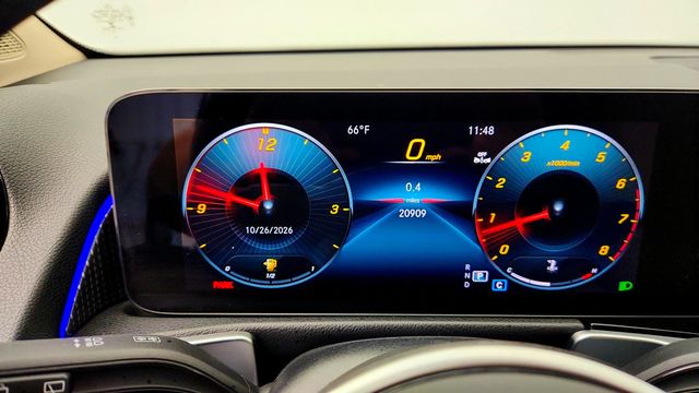 2023 Mercedes-Benz GLB GLB 250 w/ Premium Pkg, Parking Assist & 19'' Wheels - 23099981 - 12