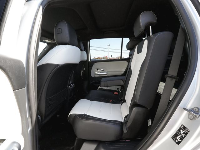 2023 Mercedes-Benz GLB 250 4MATIC - 23096045 - 32
