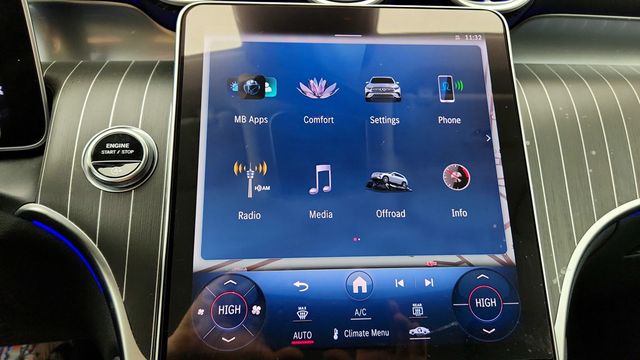 2023 Mercedes-Benz GLC GLC 300 4MATIC SUV Exclusive w/ Active Distance Assist DISTRONIC - 22942030 - 16