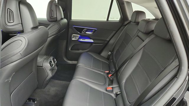 2023 Mercedes-Benz GLC GLC 300 4MATIC SUV Exclusive w/ Active Distance Assist DISTRONIC - 22942030 - 19