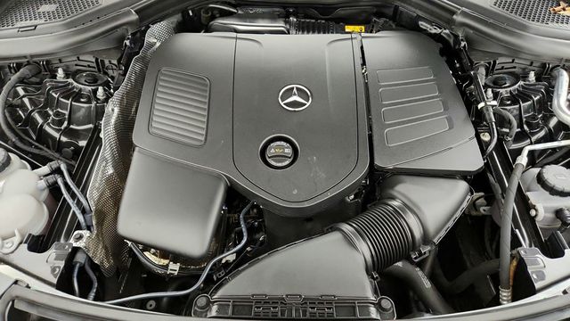 2023 Mercedes-Benz GLC GLC 300 4MATIC SUV, Exclusive w/ Panorama Sunroof & 19'' Wheels - 22940968 - 24