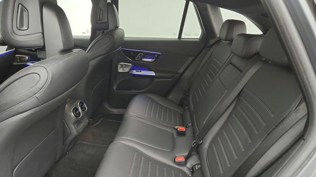 2023 Mercedes-Benz GLC GLC 300 4MATIC SUV, Pinnacle w/ AMG Line & Driver Assist. Pkgs - 23044576 - 17