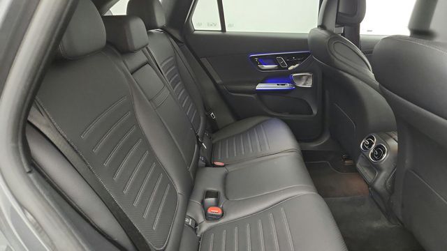 2023 Mercedes-Benz GLC GLC 300 4MATIC SUV, Pinnacle w/ AMG Line & Driver Assist. Pkgs - 23044576 - 18