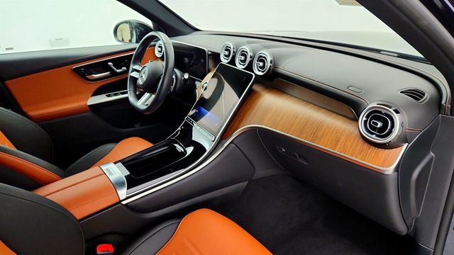 2023 Mercedes-Benz GLC GLC 300 4MATIC SUV w/ AMG Line & Exclusive Trim Package - 23070867 - 23