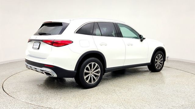 2023 Mercedes-Benz GLC GLC 300 4MATIC SUV w/ Heated Steering Wheel - 22992885 - 4