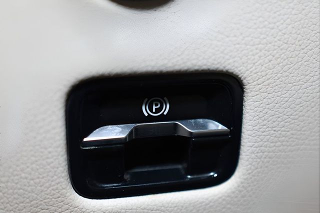 2023 Mercedes-Benz GLC GLC 300 SUV - 22980281 - 26