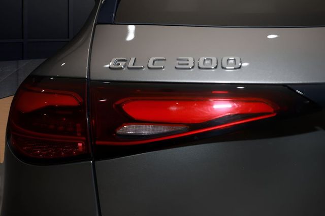 2023 Mercedes-Benz GLC GLC 300 SUV - 22980281 - 43