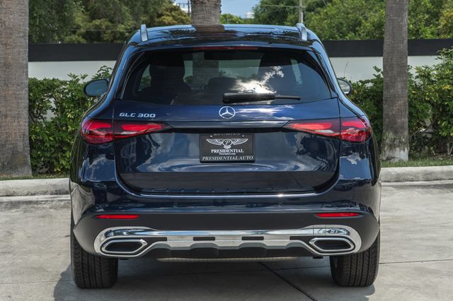 2023 Mercedes-Benz GLC GLC 300's photo