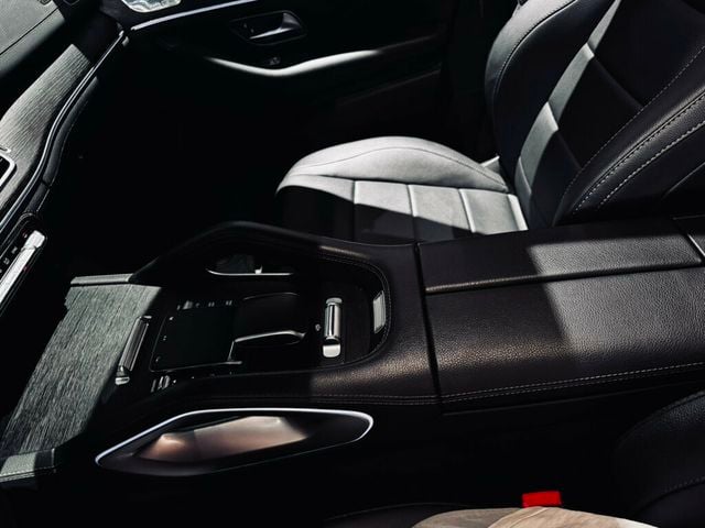 2023 Mercedes-Benz GLS 450/CaptainsChairs/AMG LineExt/SoftCloseDoors/PanoRoof/NAV - 23046986 - 16