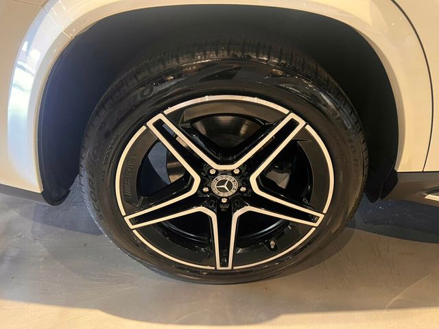 2023 Mercedes-Benz GLS 580/CaptainsChairs/DriverAssistPkg/Warmth&ComfortPkg/TowPkg/NAV - 23019769 - 11
