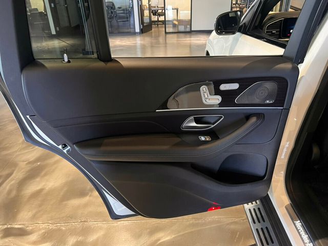 2023 Mercedes-Benz GLS 580/CaptainsChairs/DriverAssistPkg/Warmth&ComfortPkg/TowPkg/NAV - 23019769 - 21