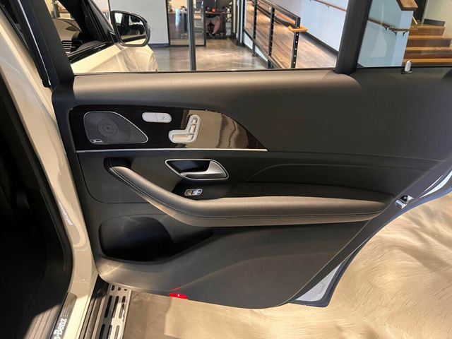 2023 Mercedes-Benz GLS 580/CaptainsChairs/DriverAssistPkg/Warmth&ComfortPkg/TowPkg/NAV - 23019769 - 25