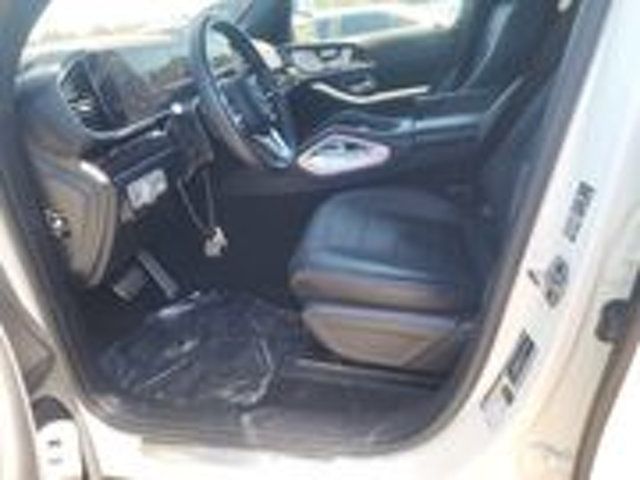 2023 Mercedes-Benz GLS 580/CaptainsChairs/DriverAssistPkg/Warmth&ComfortPkg/TowPkg/NAV - 23019769 - 3
