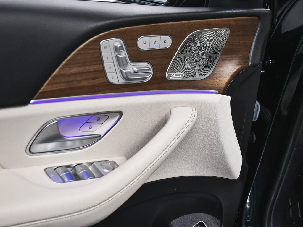 2023 Mercedes Benz GLS 450 4MATIC photo 10