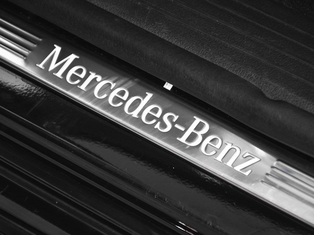 2023 Mercedes Benz GLS 450 4MATIC photo 11