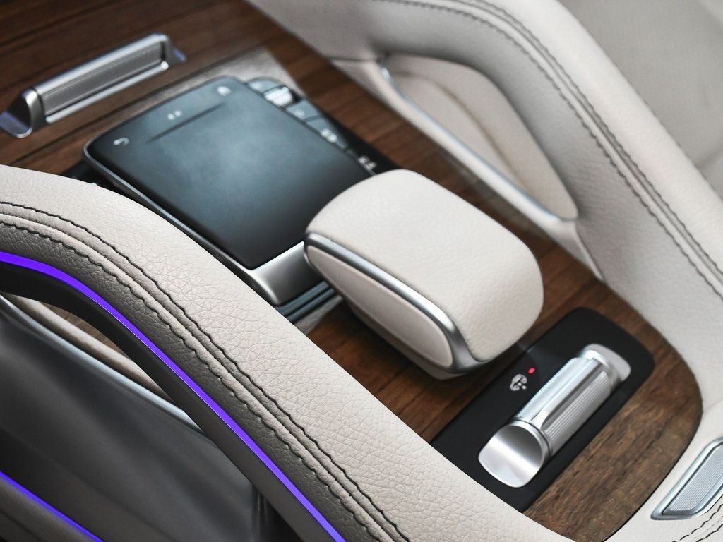 2023 Mercedes Benz GLS 450 4MATIC photo 46