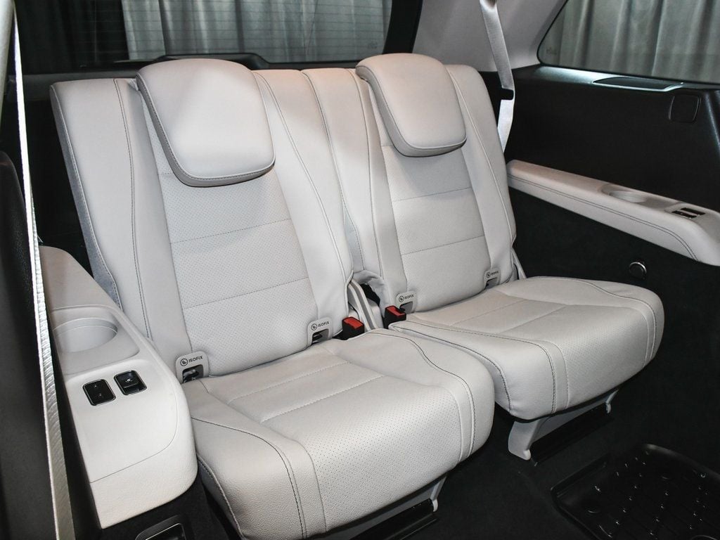 2023 Mercedes Benz GLS 450 4MATIC photo 59