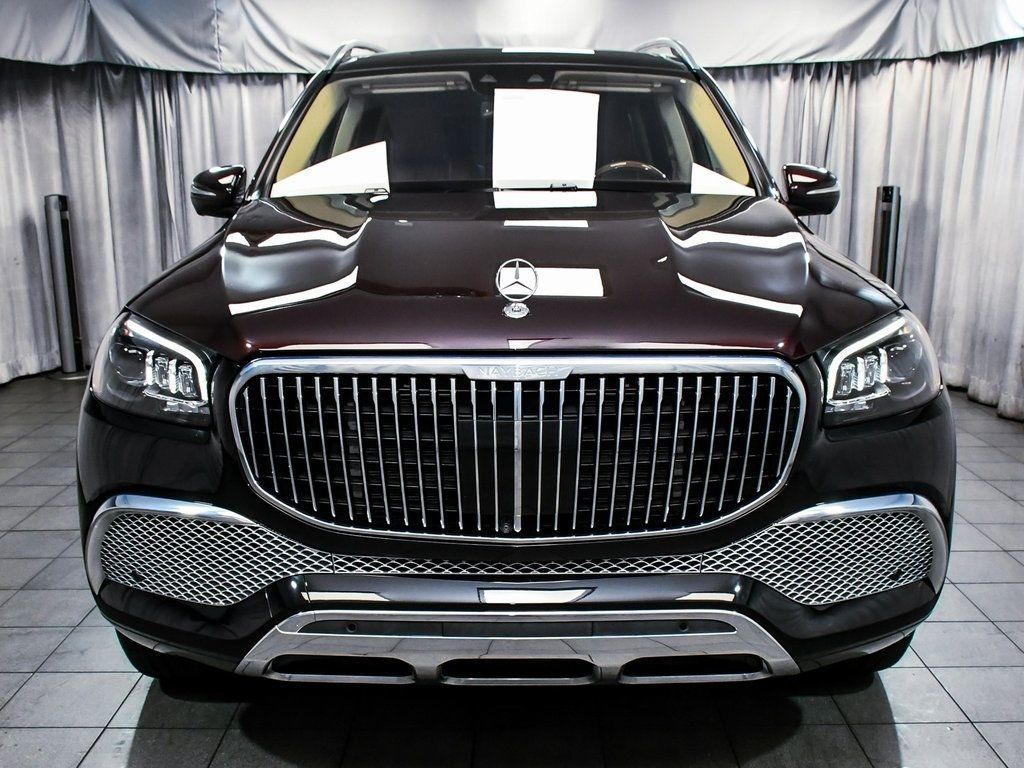 2023 Mercedes Benz GLS Maybach 600 4MATIC photo 2
