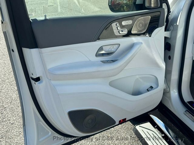 2023 Mercedes-Benz GLS Maybach GLS 600 4MATIC, - 22934123 - 18