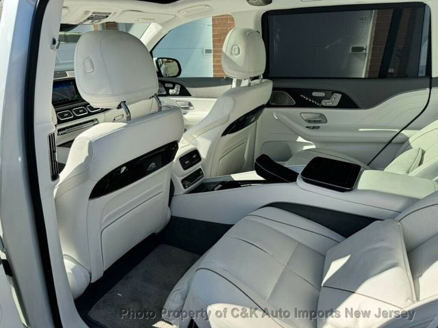 2023 Mercedes-Benz GLS Maybach GLS 600 4MATIC, - 22934123 - 44