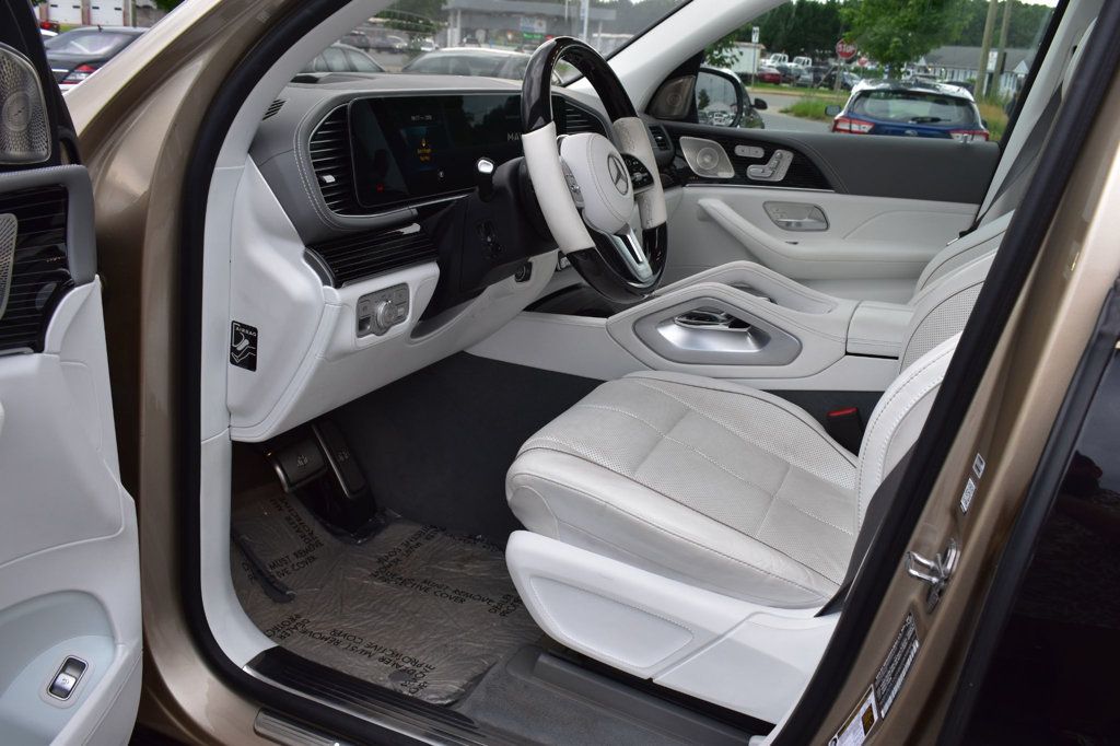 2023 Mercedes Benz GLS Maybach 600 4MATIC photo 15