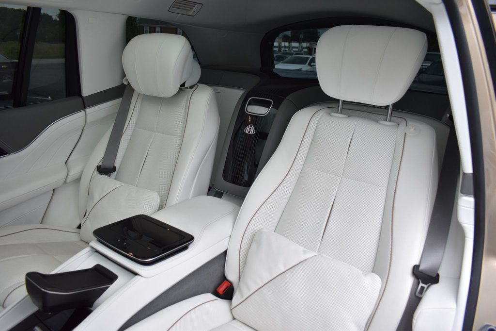 2023 Mercedes Benz GLS Maybach 600 4MATIC photo 19