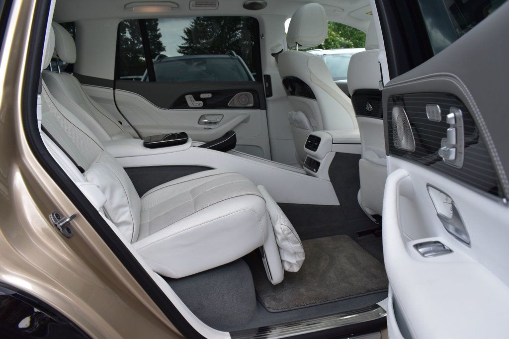 2023 Mercedes Benz GLS Maybach 600 4MATIC photo 21