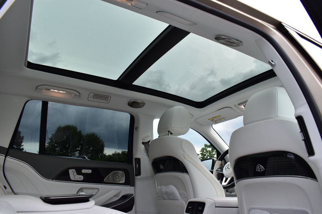 2023 Mercedes Benz GLS Maybach 600 4MATIC photo 24