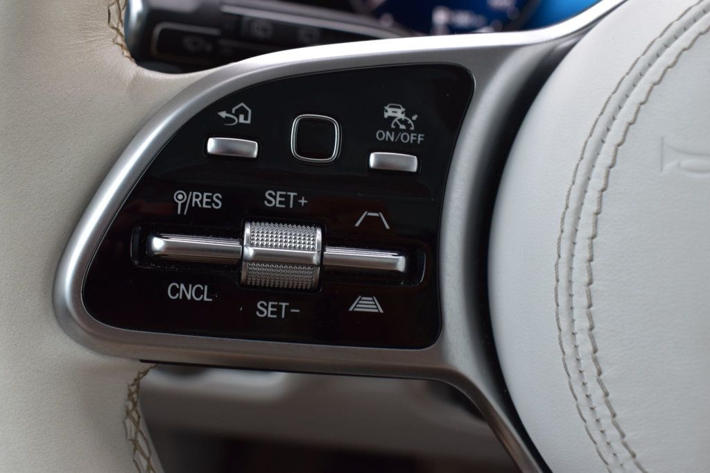 2023 Mercedes Benz GLS Maybach 600 4MATIC photo 31