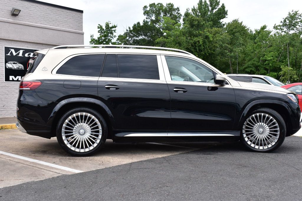 2023 Mercedes Benz GLS Maybach 600 4MATIC photo 4
