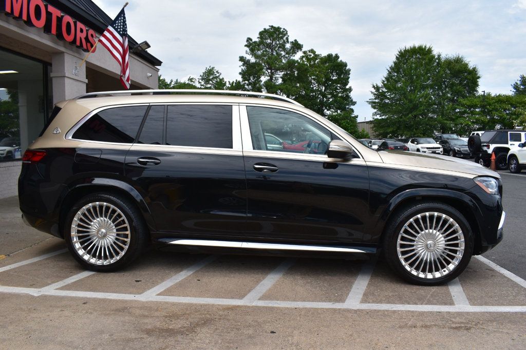 2023 Mercedes Benz GLS Maybach 600 4MATIC photo 6