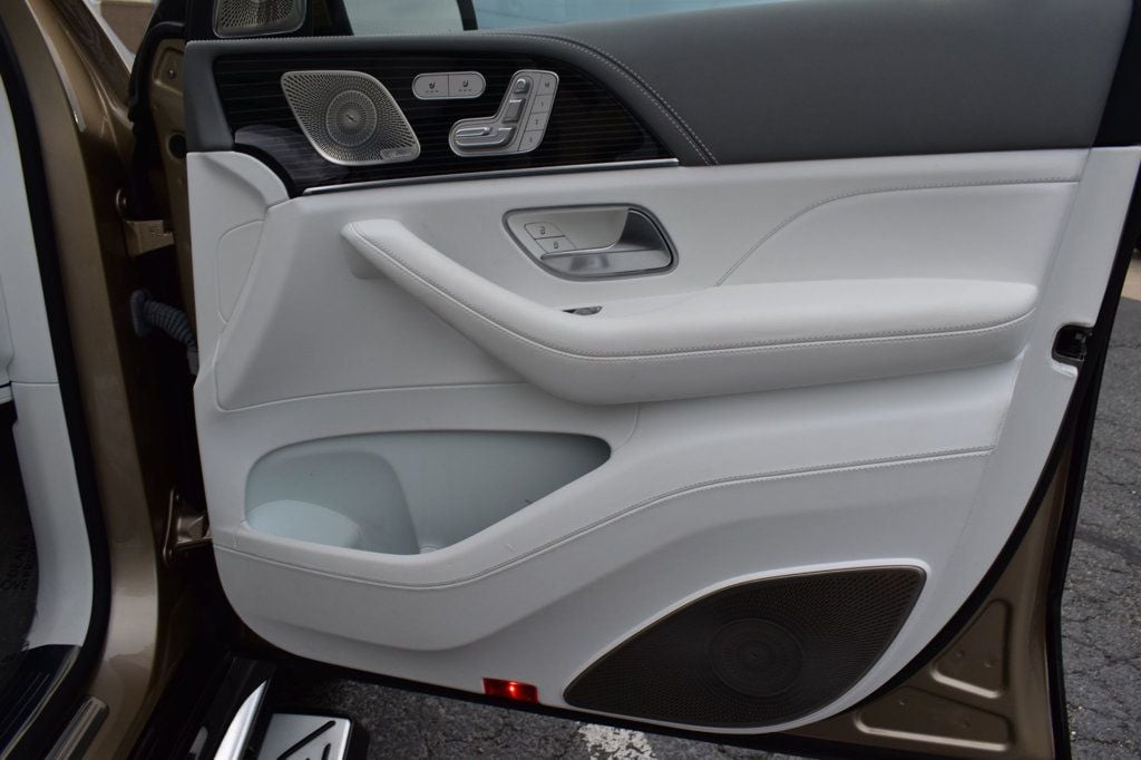 2023 Mercedes-Benz GLS Maybach GLS 600 4MATIC SUV - 22887390 - 70
