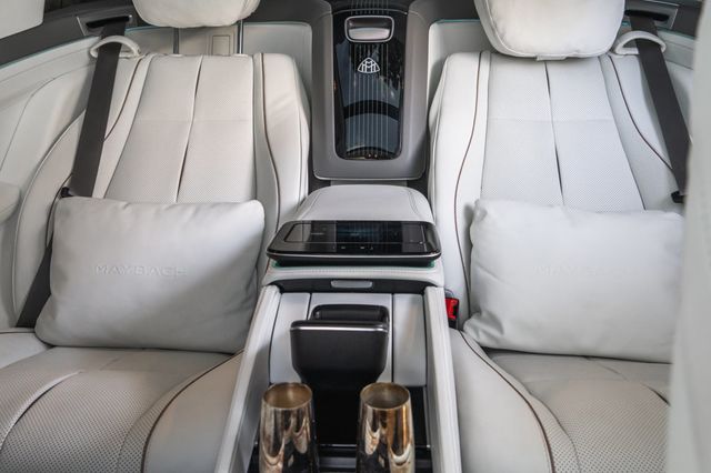 2023 Mercedes-Benz GLS Maybach GLS 600 4MATIC SUV - 23065298 - 19