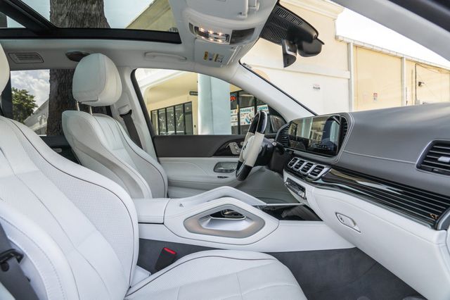 2023 Mercedes-Benz GLS Maybach GLS 600 4MATIC SUV - 23065298 - 30