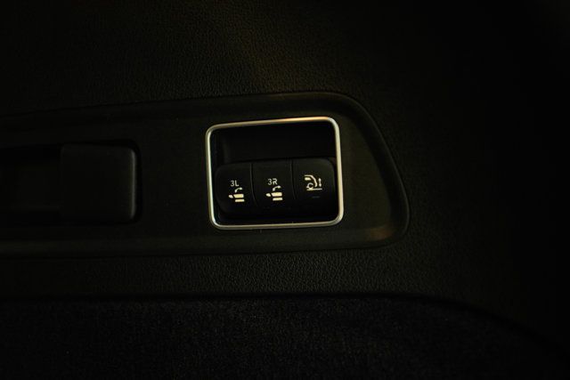 2023 Mercedes-Benz GLS MSRP$93755/4MATIC/2ndRowCaptains/HeadsUpDisplay/SoftCloseDoors - 23059334 - 31