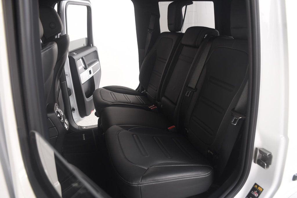 Mercedes-Benz G 550 photo 35