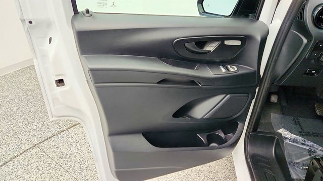 2023 Mercedes-Benz Metris Cargo Van Standard Roof 135'' Wheelbase w/ Safety+ & Cold Weather Packages - 22971284 - 9