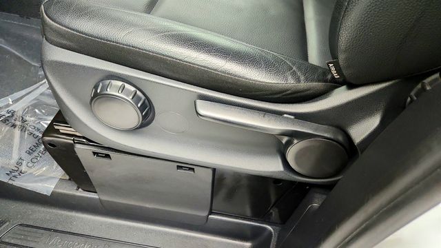 2023 Mercedes-Benz Metris Cargo Van Standard Roof 135'' Wheelbase w/ Safety+ & Cold Weather Packages - 22971284 - 10
