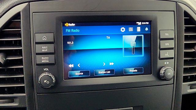 2023 Mercedes-Benz Metris Cargo Van Standard Roof 135'' Wheelbase w/ Safety+ & Cold Weather Packages - 22971284 - 17