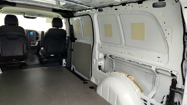 2023 Mercedes-Benz Metris Cargo Van Standard Roof 135'' Wheelbase w/ Safety+ & Cold Weather Packages - 22971284 - 21