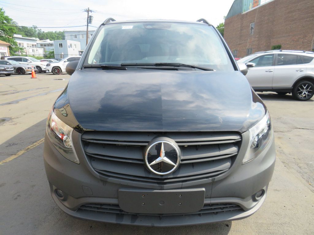 2023 Mercedes Benz Metris Passenger Van photo 2