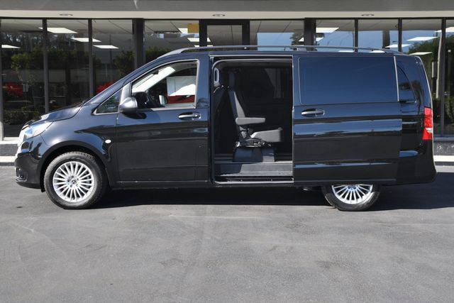 2023 Mercedes-Benz Metris Passenger Van Metris Passenger Van Standard Roof 126" Wheelbase - 22734535 - 10