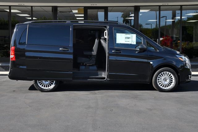 2023 Mercedes-Benz Metris Passenger Van Metris Passenger Van Standard Roof 126" Wheelbase - 22734535 - 18