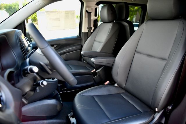 2023 Mercedes-Benz Metris Passenger Van Metris Passenger Van Standard Roof 126" Wheelbase - 22734535 - 25
