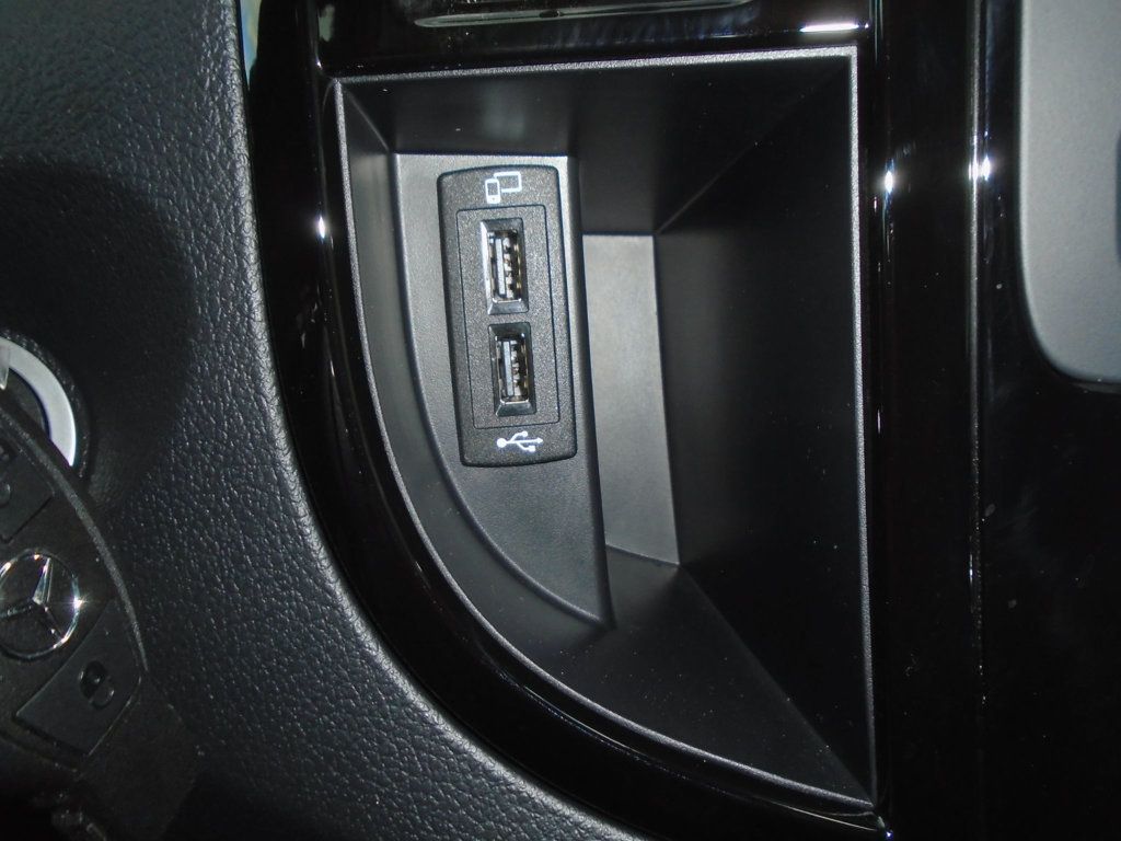 2023 Mercedes-Benz Metris Passenger Van Metris Passenger Van Standard Roof 126" Wheelbase - 22947463 - 21