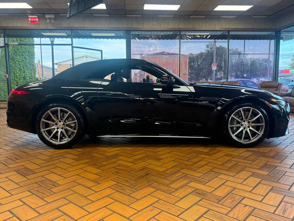 2023 Mercedes Benz SL AMG 43 photo 6