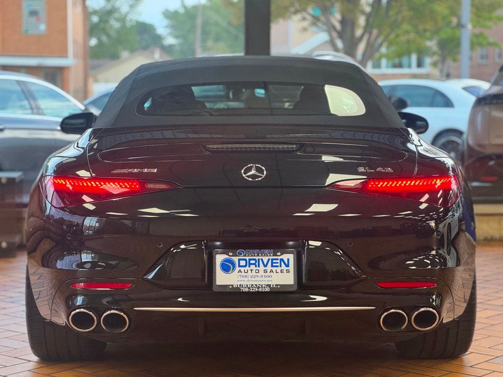 2023 Mercedes Benz SL AMG 43 photo 8