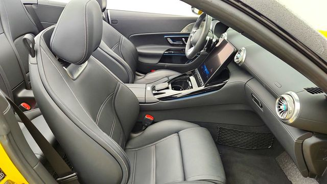 2023 Mercedes-Benz SL AMG SL 43 Roadster with Load Compartment Package - 22974301 - 22